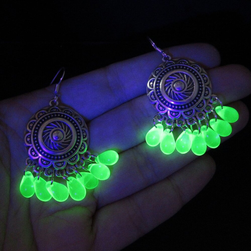 UG drop bead dangle earrings - Picture 2 of 9